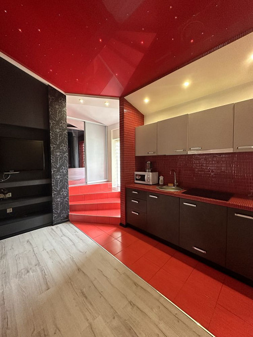 Ревльная 2-ка в Центре, Исторический Музей, Архитектора Бекетова Харків - зображення 2