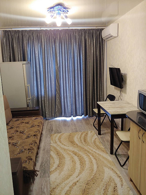 Сдам еврогостинку м.Спортивная,7 мин пешком,Молодой гвардии 4 Харьков - изображение 1