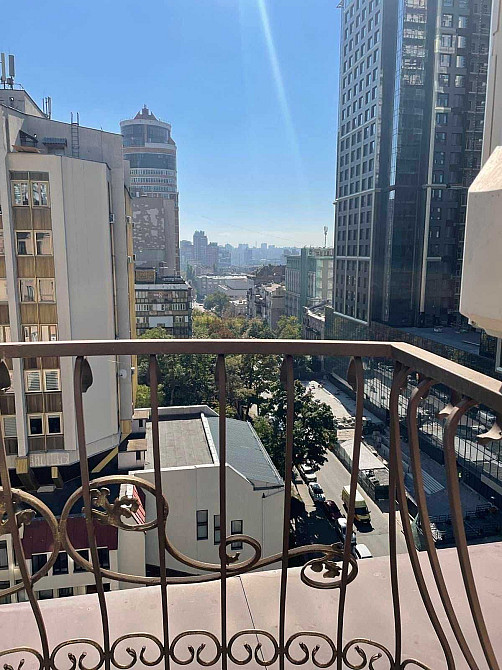 Довгострокова оренда 3к квартири з євроремонтом центр Лабораторна 8 Kyiv - photo 2