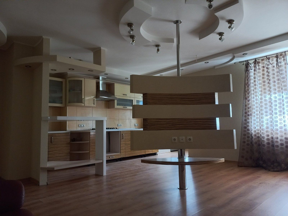 Без комісії, продаж 3 кімн квартири, Черкаси, Хрещатик 55 ( Казбет) Черкаси - зображення 1