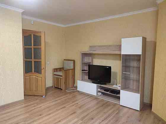 Продаж, ЖК Петрівський оновлений, 2к. квартира 72м.  вул. Теплична 38 Святопетрівське (Києво-Свят.р-н)