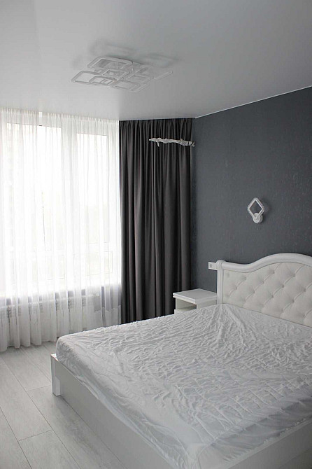 3 кімнатна з гарним ремонтом, меблями, технікою Центральний парк! Ірпінь - зображення 2