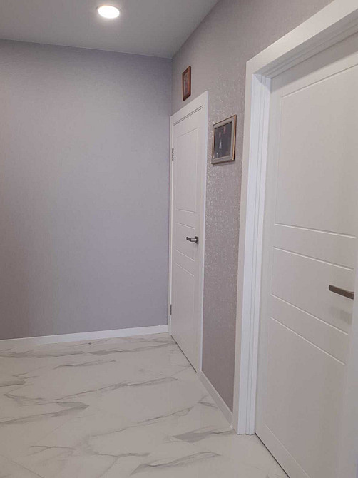 3 кімнатна з гарним ремонтом, меблями, технікою Центральний парк! Ірпінь - зображення 4