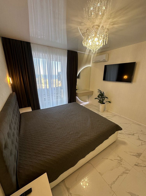 Оренда видової 2-кімн. квартири ЖК «Сімейний Люкс» Черкаси - зображення 7