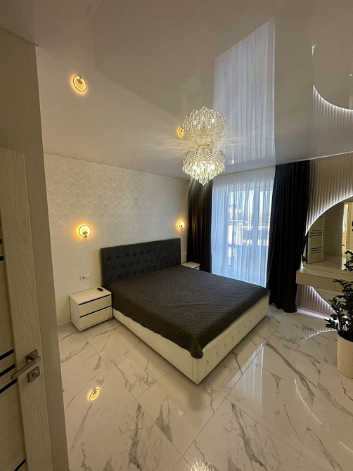 Оренда видової 2-кімн. квартири ЖК «Сімейний Люкс» Черкаси - зображення 1