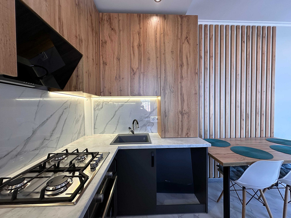 Продаж 1 кімнатної квартири з ремонтом, меблями і технікою! Угорники - зображення 2