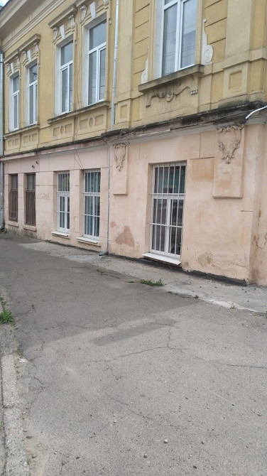 3-х комн. Квартира- центр. Цоколь Чернівці - зображення 8