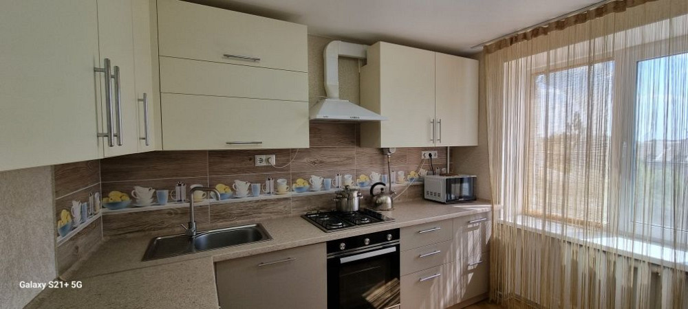 Сучасна однокімнатна квартира в Центрі . Район Сільпо . Херсон - изображение 4