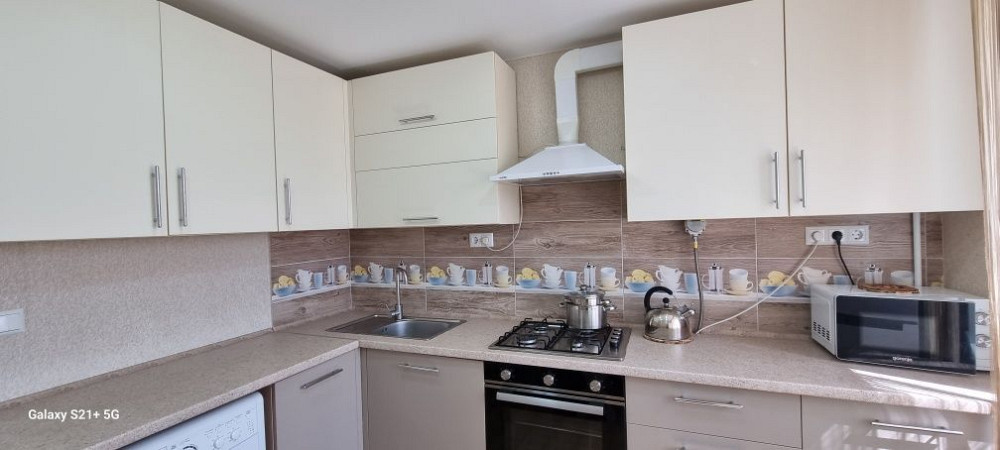 Сучасна однокімнатна квартира в Центрі . Район Сільпо . Херсон - изображение 2