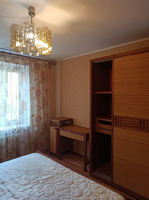 Простора 2-кімнатна квартира з меблями та технікою Чернігів - зображення 6