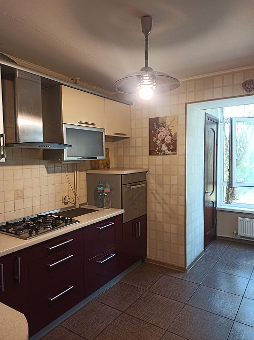 Простора 2-кімнатна квартира з меблями та технікою Чернігів - зображення 1