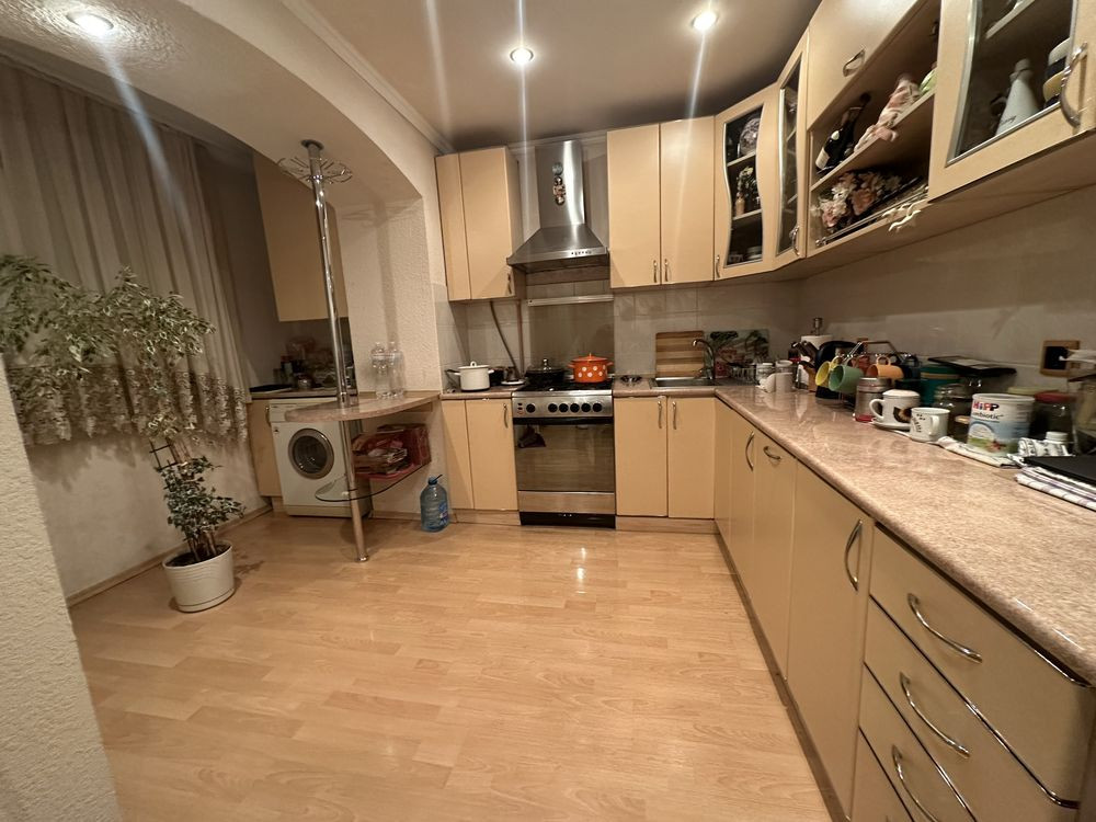 Продається 3х кімнатна Майдан Чернівці - зображення 8