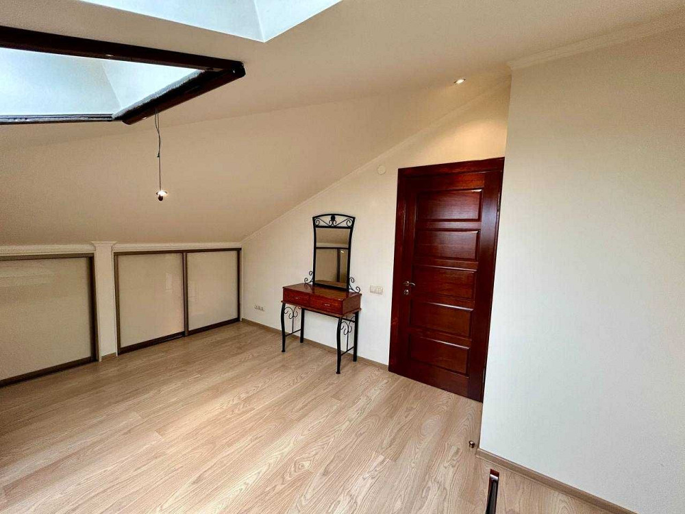 Продаж просторої 3-кімнатної квартири з автономним опаленням! Луцьк - зображення 4