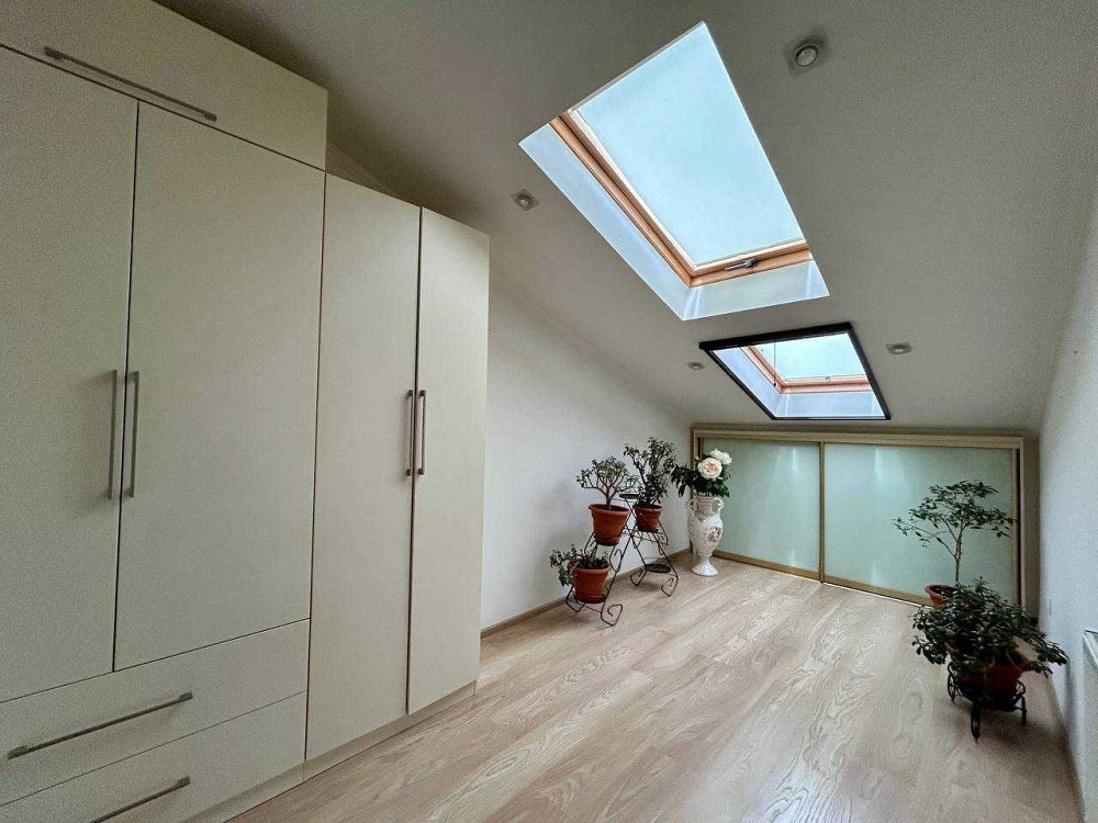 Продаж просторої 3-кімнатної квартири з автономним опаленням! Луцьк - зображення 7