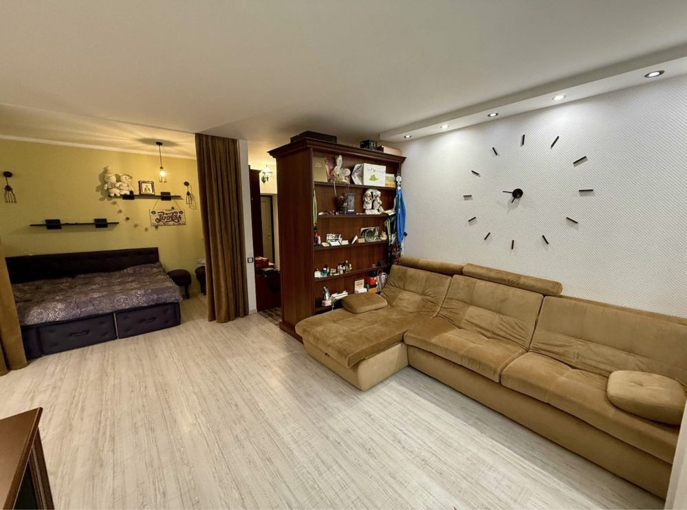 Оренда великої 1к квартири ЖК Аметист Петропавлівська Борщагівка - зображення 1