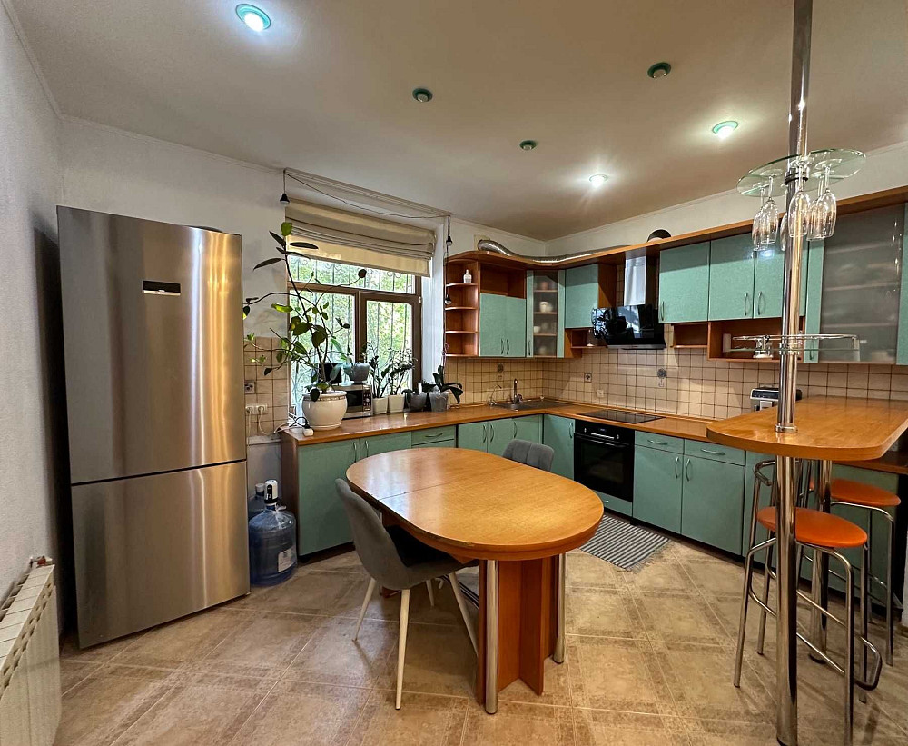 Продам 3-комн. квартиру Сталинка 77 метра район верх Кирова, Титова NK Днепр - изображение 1