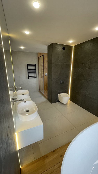 Сучасна квартира зі стильним і якісним ремонтом Луцьк - зображення 2