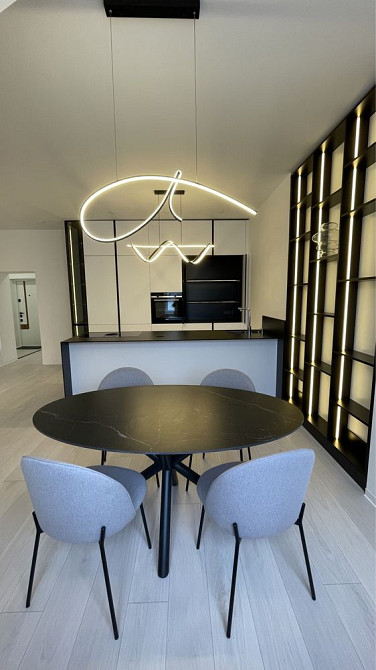 Сучасна квартира зі стильним і якісним ремонтом Луцьк - зображення 7