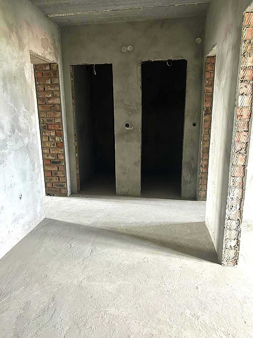 Простора 2-кімнатна квартира біля парку в Коломиї - $36,000 Коломыя - изображение 3