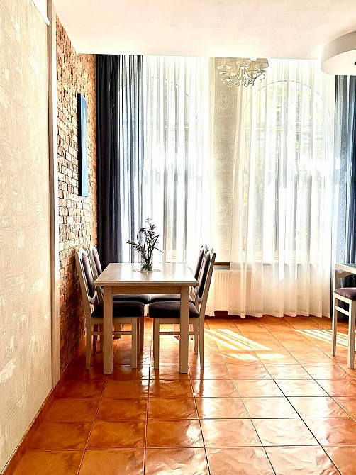 Довгострокова оренда  елітної квартири у центрі міста Тернопіль - зображення 6