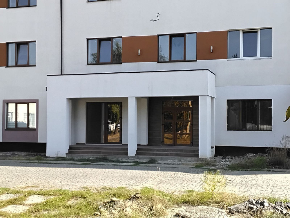 Продамо у Сваляві  з ремонтом однокімнатну квартиру Свалява - зображення 1