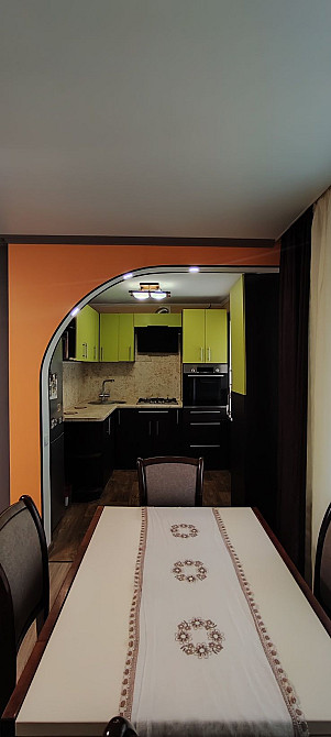 Продам 3х кімнатну квартиру в м Покров, в центрі Покровка - зображення 2