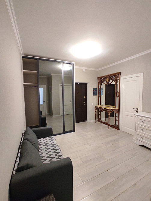 Центр  Шикарна однокімнатна квартира. Вишневое - изображение 3