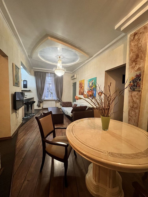 Аренда/Квартира/Шевченковский р-н,Крещатик 25 Kyiv - photo 1