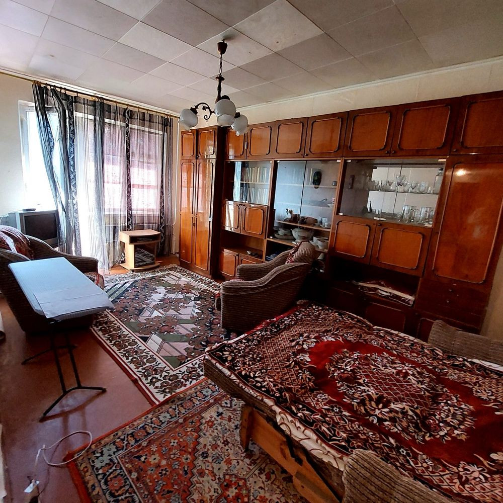 Продам 1-но кімнатну квартиру на 5-му мікрорайоні Лозова - зображення 1