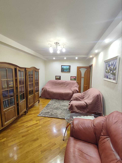 2к ул. Никольско-Ботаническая 6/8, метро Университет, Ботанический сад Киев - изображение 3