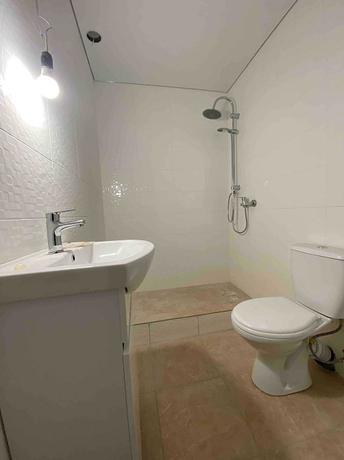 Продам 2-о кімнатну квартиру в цегляному будинку Южне - зображення 2