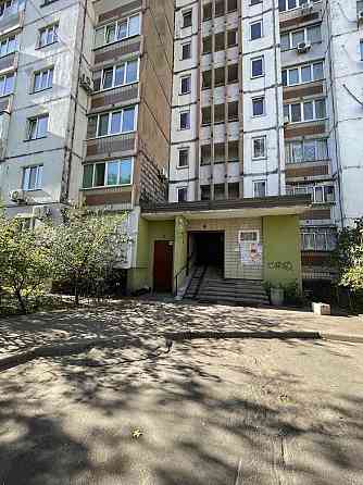 Продам 3 кімнатну Троєщина, вул Екстер 4( цветаевої) Київ