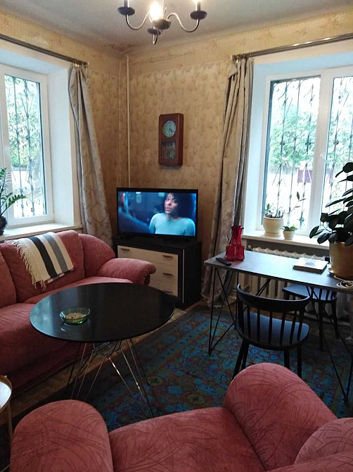 Продам  2х комн.кв.(сталинка) р-н м.ц.Импульс Кам`янське (Нікопольський р-н) - зображення 1