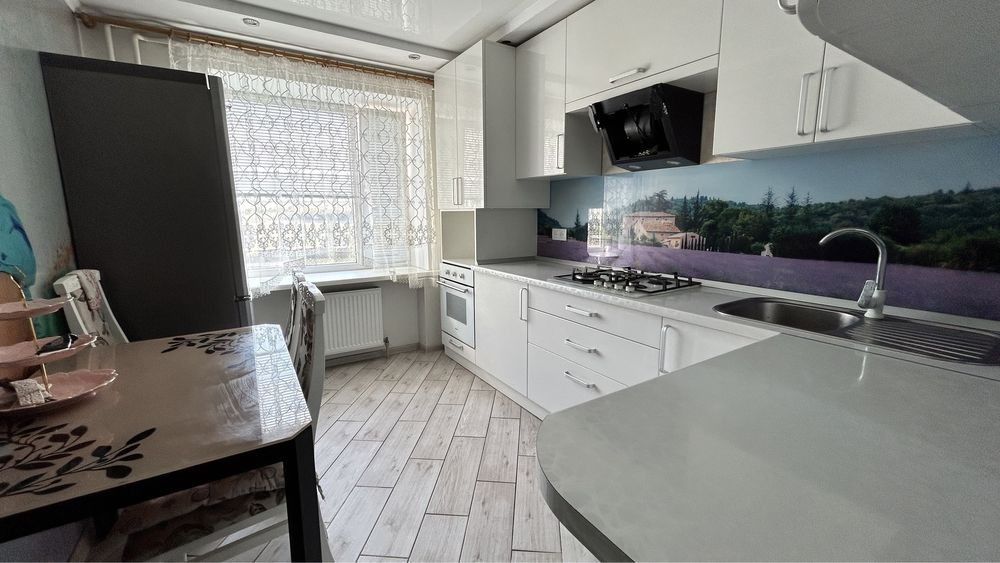 3 кімнатна квартира Вознесенск - изображение 1