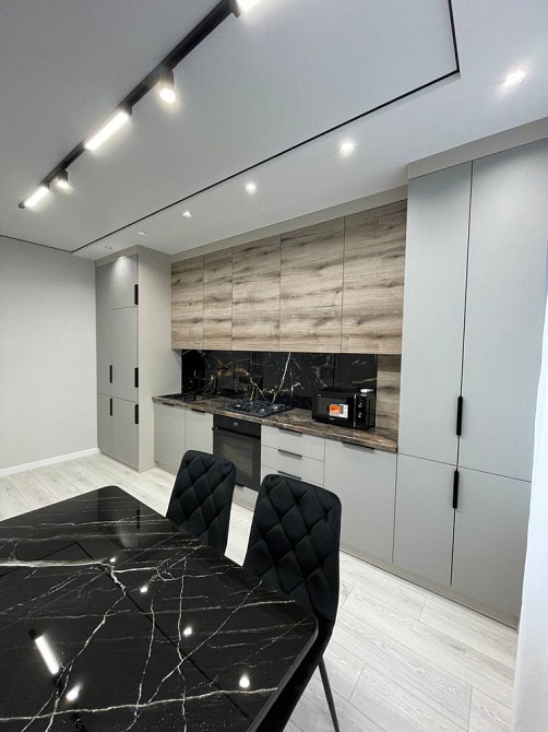 Власник продам квартиру Паркова алея Угорники - зображення 3