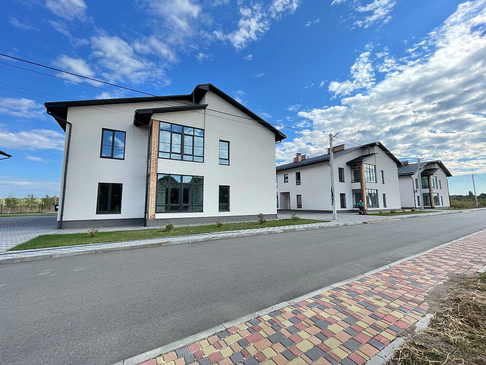 Продаж квартири з ремонтом в котеджному містечку. Територія закрита! Пилиповичі - зображення 2