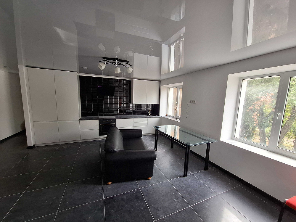 3кім. 156кв.м 4 поверх. р-н Автовокзал Кам`янське (Нікопольський р-н) - зображення 2