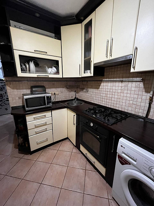 Продається трикімнатна квартира Васильківське - зображення 2