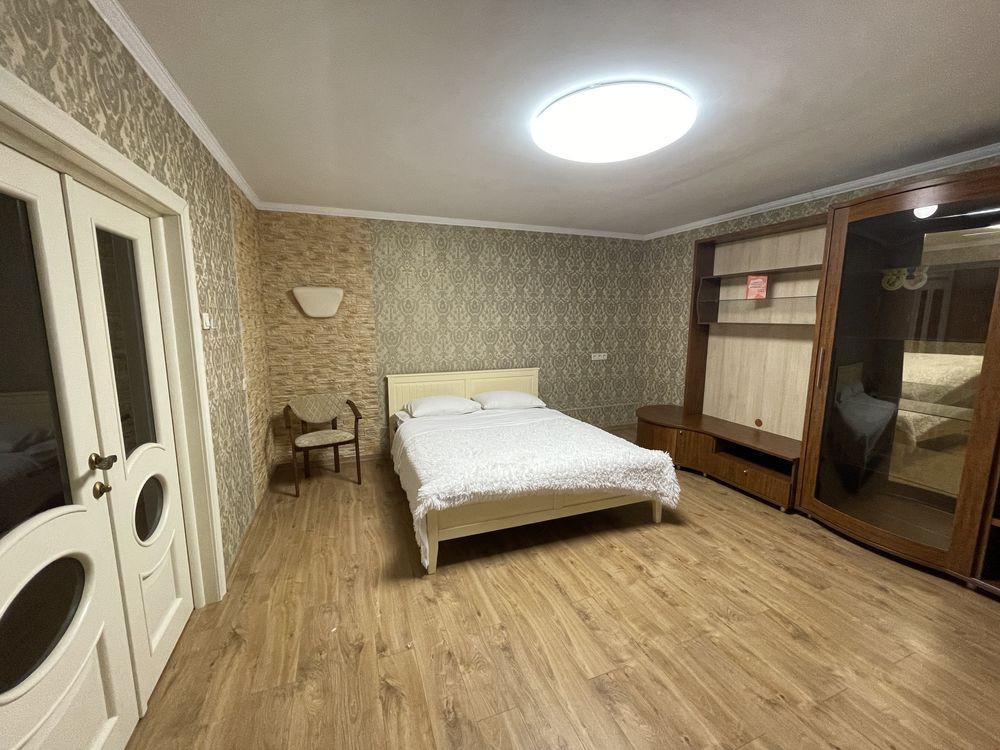 Довготривала оренда 1к центр 54 м Петриківка - зображення 1