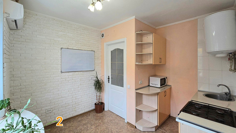 Эксклюзивная 1 кв.ост.Гостиница Киев ул.Владимира Великого Кривой Рог - изображение 3