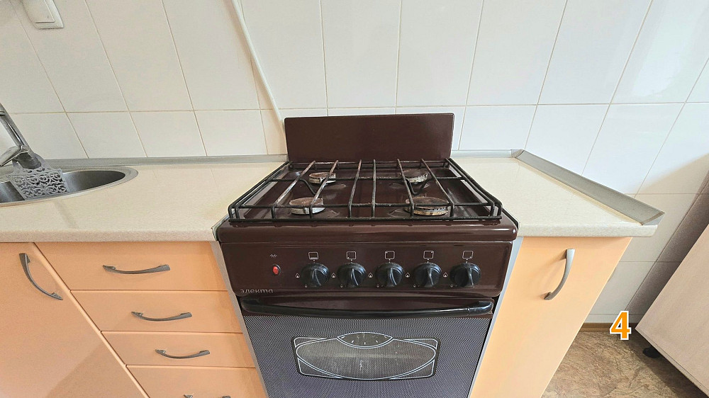 Эксклюзивная 1 кв.ост.Гостиница Киев ул.Владимира Великого Кривой Рог - изображение 4