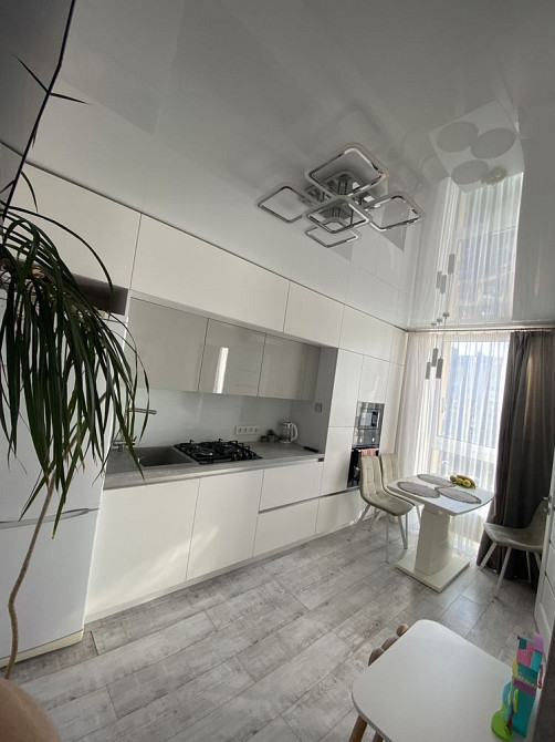 Квартира в ЖК Білий шоколад центр Гнатовка - изображение 1