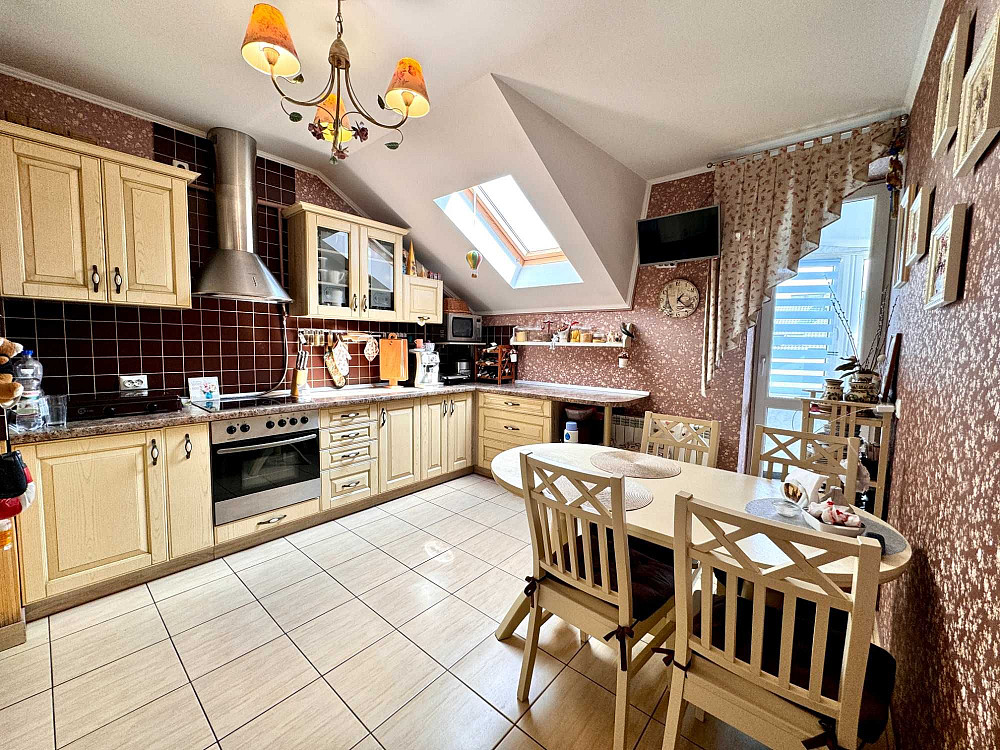 Продається 3-кім. з меблями та технікою(Світло не Виключають, є ліфт) Стрый - изображение 2