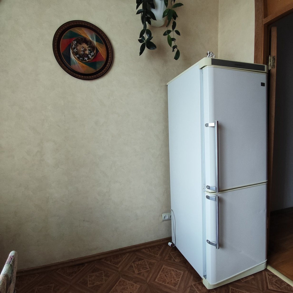 Вільна 3 кімнатна квартира для порядної родини! Українка - зображення 4