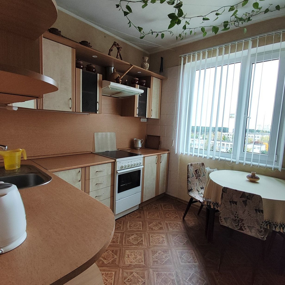 Вільна 3 кімнатна квартира для порядної родини! Українка - зображення 3