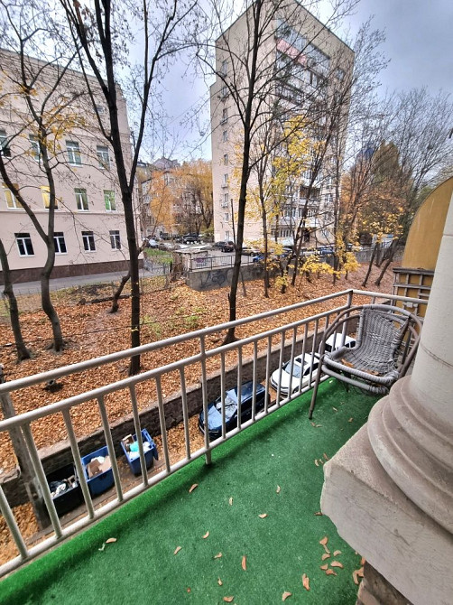 Крутий узвіз, 6 (6/2), Бессарабка, центр Києва, 2-х кімн, 68м2. Киев - изображение 2