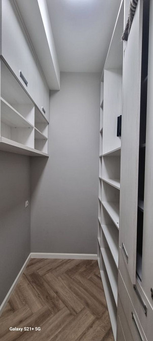 Новобуд . Сучасна квартира в Центрі міста . Район Сільпо . Херсон - изображение 8