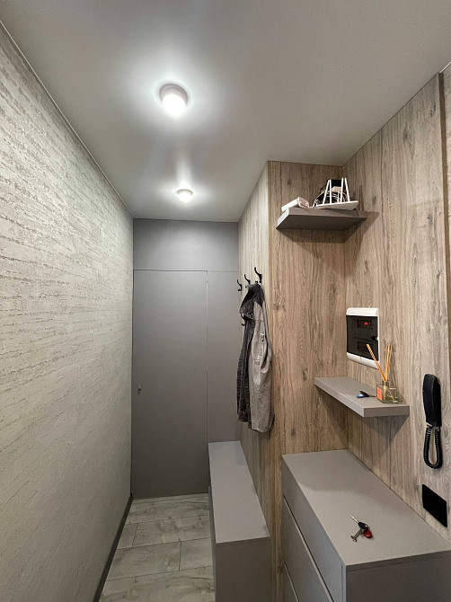 Здається 1-кімнатна квартира в довгострокову оренду Малехів - зображення 1