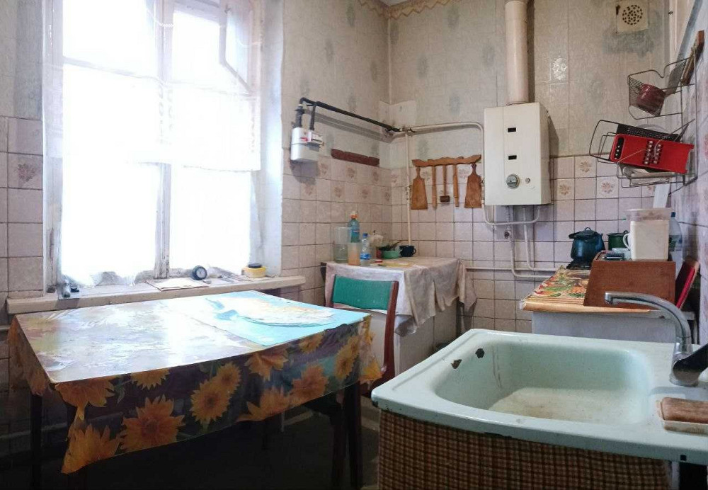 Продається 3-кімнатна квартира в центрі міста Гребінка (Полтавська обл.) - зображення 3