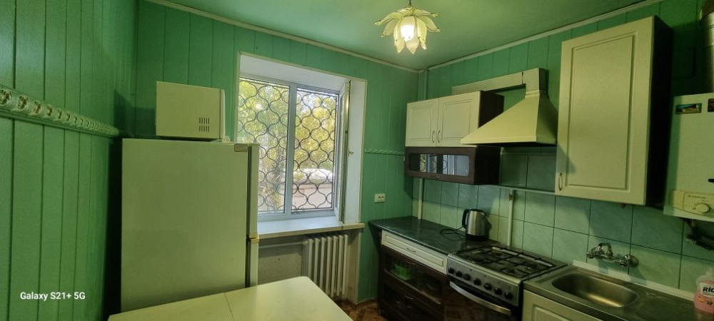 Оренда квартири в Центрі . Другий поверх . Херсон - изображение 1